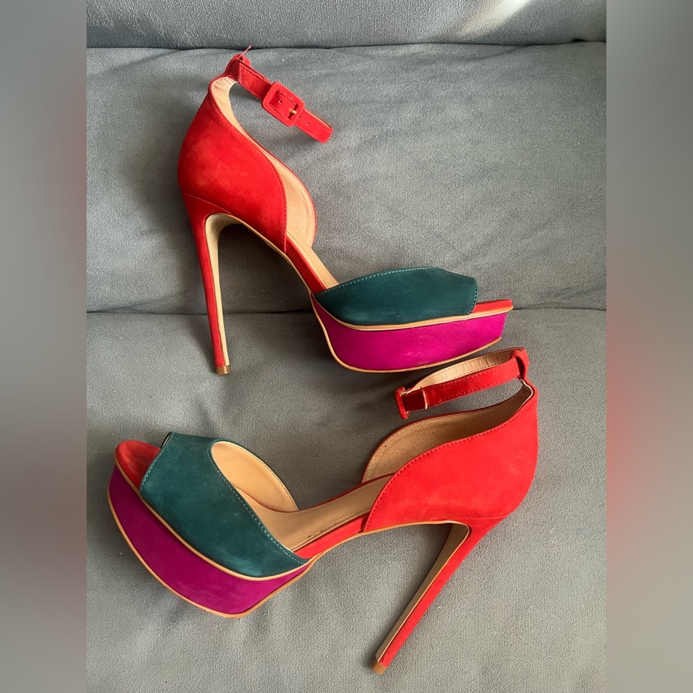 Brian Atwood Platform Heels 8.5